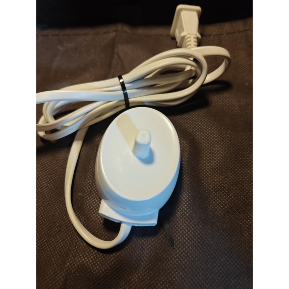 Oral-B Braun Toothbrush Charger Model 3757 Replacement 100-240V Travel Charger B - Picture 1 of 2